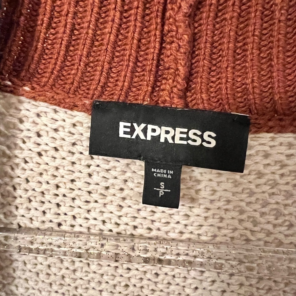 EXPRESS sweater - Picture 7 of 7